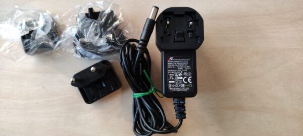 Pro-Ject originaal toiteplokk: 15V DC 800mA UNI for Debut Carbon DC